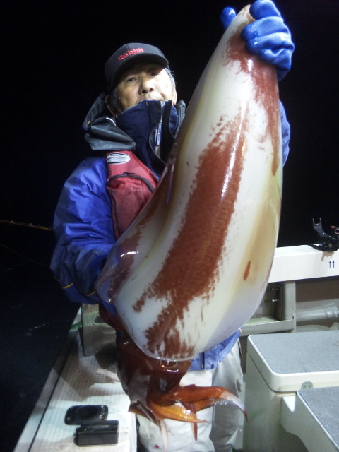 １８日半夜便 タルイカ 舘氏ら 福井県 敦賀 釣り船 泰丸